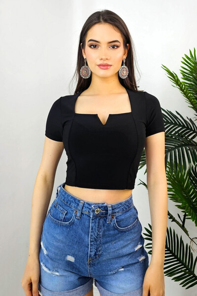 FashionForYou Helen women's T-shirt, with short cut and stylized neckline, Black