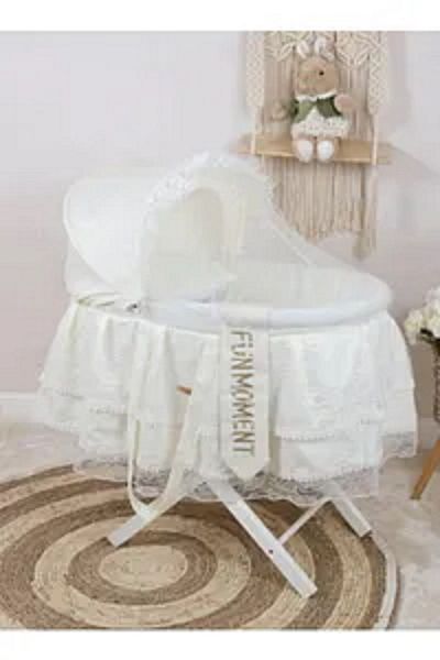 Fun Moment Moses Basket with Foldable Wooden Stand in White