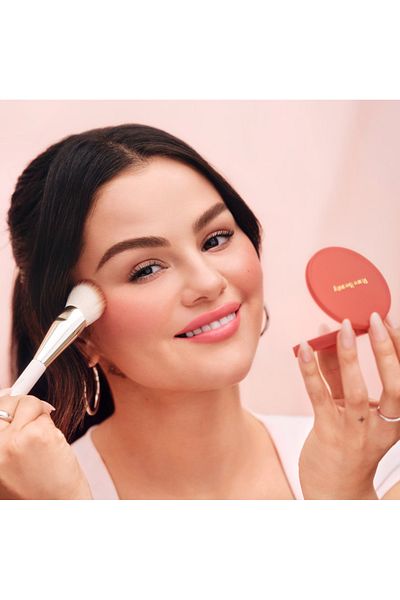 Rare Beauty Softpinchmatte Bouncy Blush Cream Powder Blush Healthy and Vibrant Radiance for the Skin with a Matte Finish6.4 g