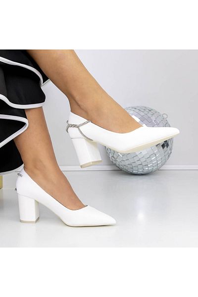 mei Thick Heel Shoes 3XKK72 White |