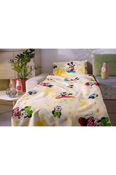 BebeNou Lenjerie bumbac pat 2-6 ani in 3 piese cu Mickey&Minnie pentru saltel...