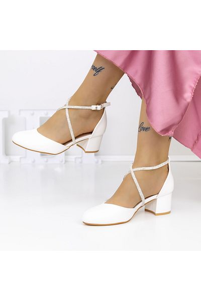 mei Thick Heel Shoes 2YXD62 White