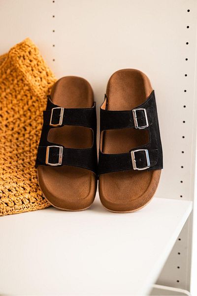 Lovittoman Black Suede Poly Sole Men's Slippers with Buckle Detail
