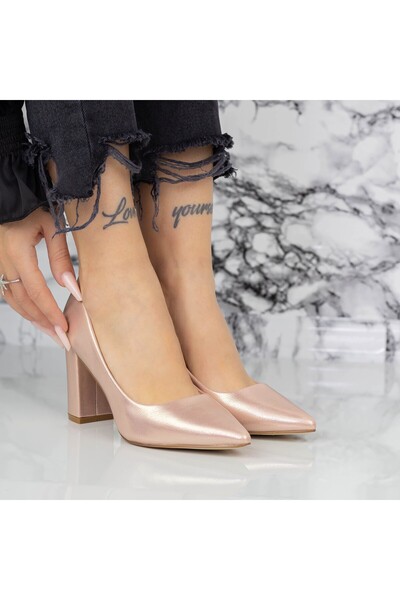 mei Παπούτσια με χοντρό τακούνι 2YZ6 σε σαμπάνια
