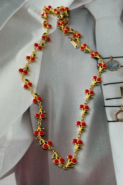 Trendy Butik قلادة الكرز الفولاذية