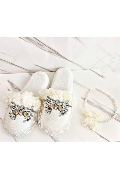 pegu baby collection Maternity Slippers and Pearl Crown Set