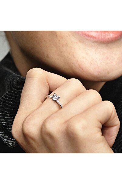 Pandora Solitaire ring with shiny heart Zirconium in 925 Silver - 54