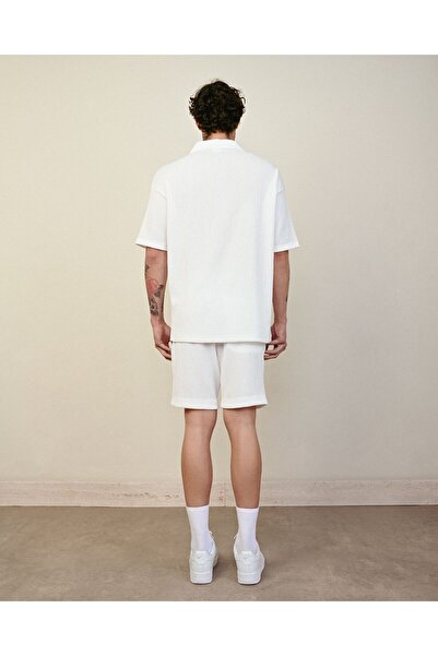 TÜZeMEN Textured Fabric Sports Shorts