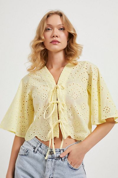 Arma Life Armalife 4733 front lace short wide sleeve brode women's blouse