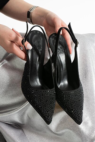 Samira حذاء نسائي بكعب ستيليتو مزين بالأحجار من الساتان (9 سم)