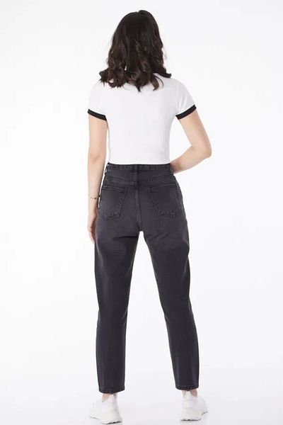 Ruby Slimfit Mom Jeans