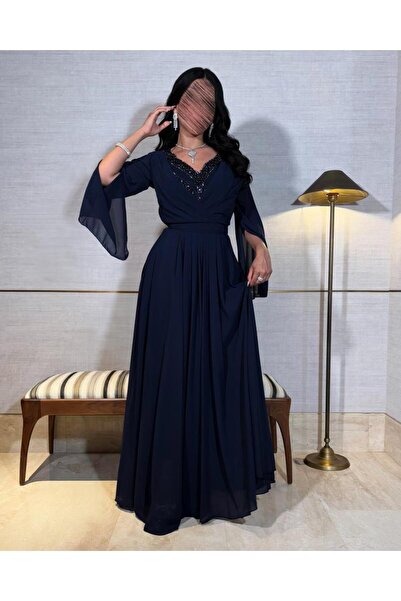 toog فستان كحلي بتطريز لامع عند الصدر