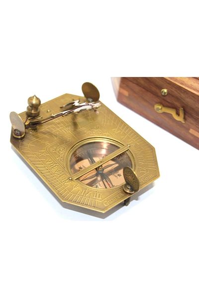 TTT Brass Compass Model 6 with Wooden Box