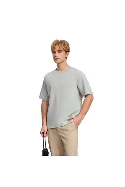 Giordano Men's Relaxed Fit Raglan Sleeve T-Shirt