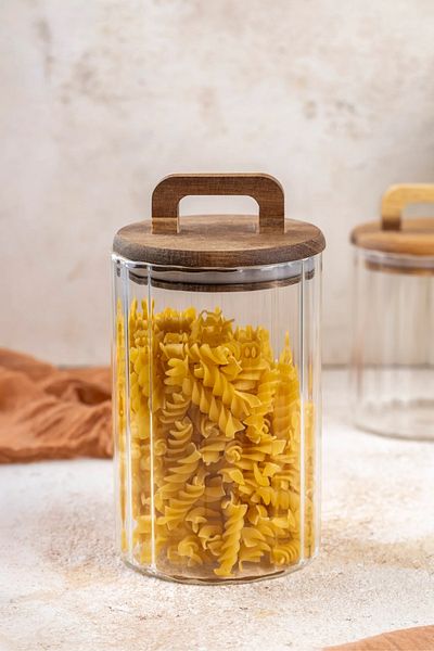 Meturas 950ml Borosilicate Glass Jar – Acacia Lid, Striped, Leakproof Silicone with Handles