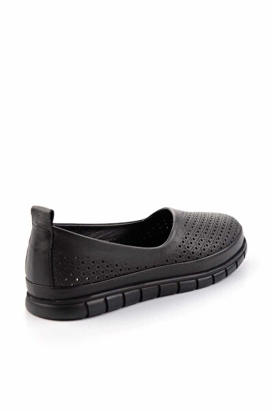 Bambi Black Leather Women's Casual Shoes K01467012403
