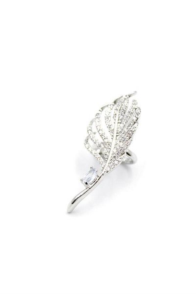Rasanet Leaf Cartilage Earrings - Silver