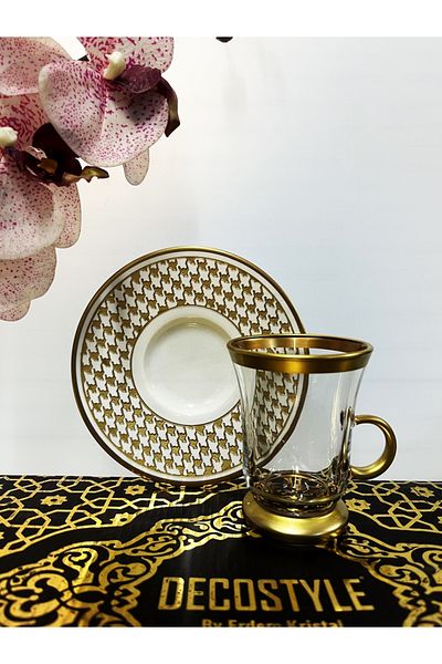 DECOSTYLE Paşabahçe Glass Goose Feet Tea Set with Porcelain Plate with Pattern