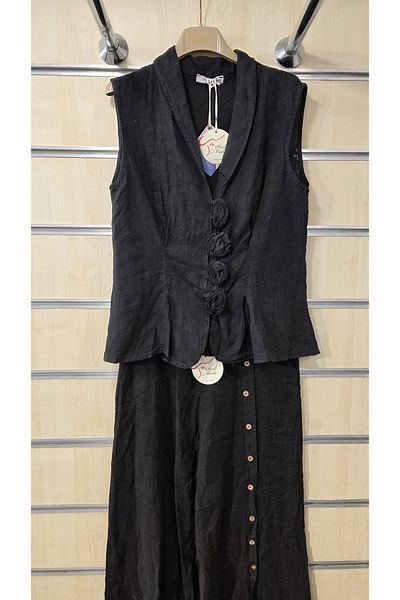 Park Moda Italian Linen Blouse with Applique Rose Detail