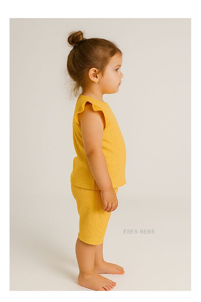 ESES BEBE Baby-Child Ribbed Ruffle T-Shirt Set Bottom-Top Summer Shorts Set