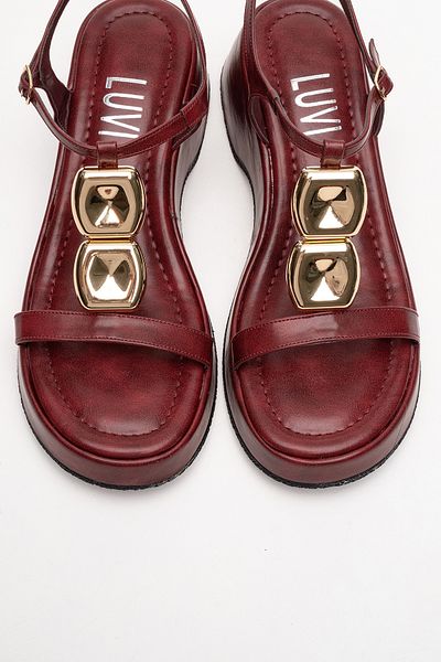 LuviShoes Γυναικεία σανδάλια KERRY Claret Red Gold Buckle Wedge Sole