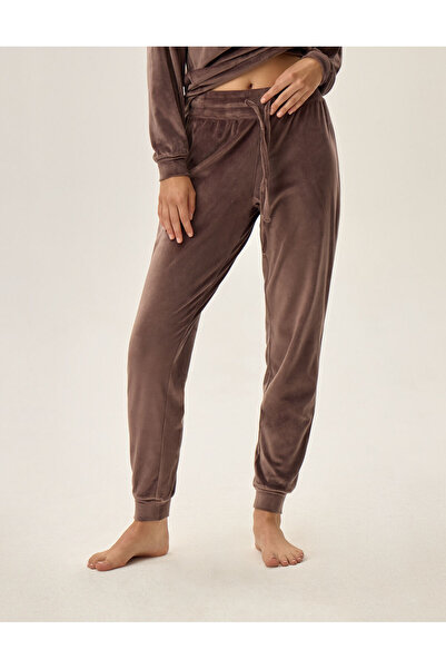 Henderson Women's Velour Pajama is a combination of Elegance and Comfort in Every Moment of Relaxation | Fain