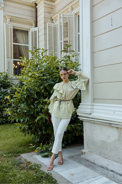 NUR KALAY COLLECTION FLOWER PATTERNED BLUZ