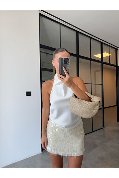 BB Bensu Buyruk Μπλούζα με λαιμόκοψη halter, εκρού σατέν