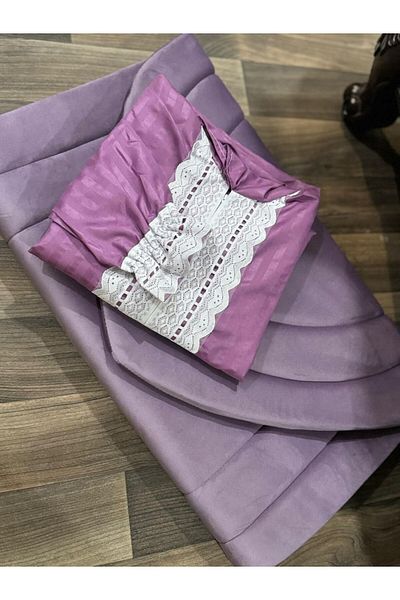 Generic Distinctive, padded and comfortable prayer set