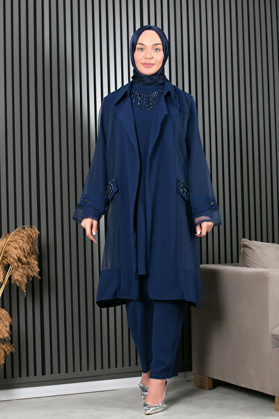 Büşra Moda Tasarım Kolye Detaylı 3 Parça Takım - İçlik, Ceket ve Pantolon - Düğmeli Kol, Taşlı Cep - Lacivert & Siyah