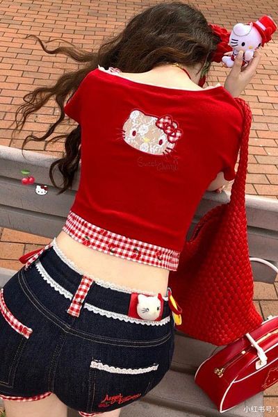 Karakedi Hello Kitty Red White Short Sleeve Embroidered Blouse with Additional Strap