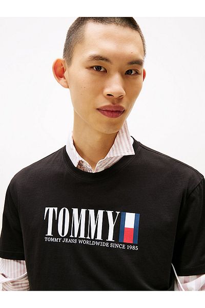 Tommy Hilfiger Tričko TJM REG TOMMY DNA FLAG s prodlouženou výškou