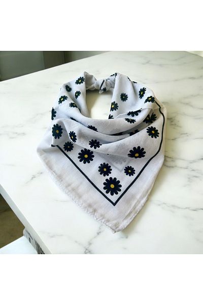 ALS Tasarım Dünyası Women's White Color Inside White Daisy Patterned 100% Cotton Bandana