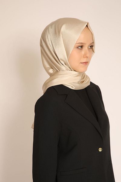 BERCHEM SCARF Akel Plain Aura Shawl – Modern Shawl Model with Shiny Texture, Suitable for Daily and Special Occasions