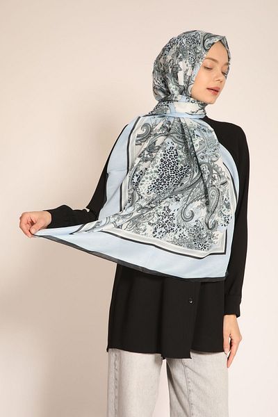 BERCHEM SCARF Leopard and Paisley Patterned Soft Shawl |   Silk Look Modern Design
