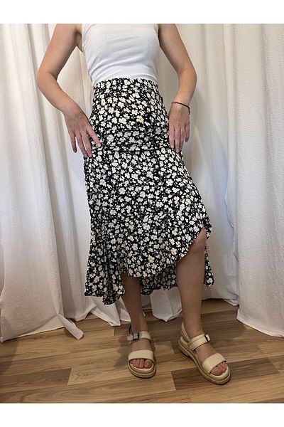 Moda Lounge fustă cu detaliu de flori