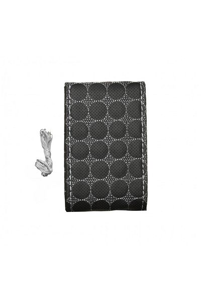 DELUXETUNING Husa volan cu ac si ata, imitatie piele si cusaturi albe diametru 38 cm