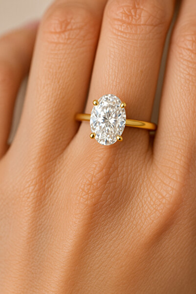 Crystal Diamond Zirconia Işıklı kutuda 2 karat oval tektaş yüzük