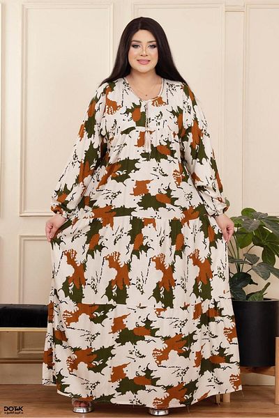 Generies Reception abaya made of viscose with a belt in the middle, treated against shrinkage.