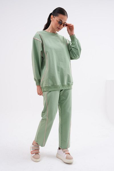 Marvella By Rasha Casual Two-Piece Tracksuit with Stylish Line Details