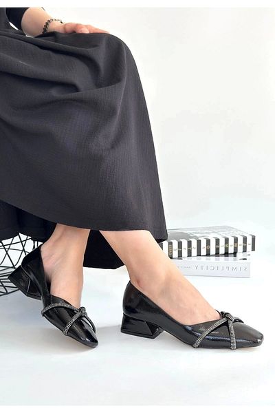 Işıltı kidss Pety Black Patent Leather Heeled Shoes