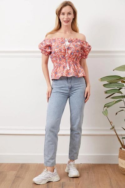 Skygo Madonna Collar Floral Blouse