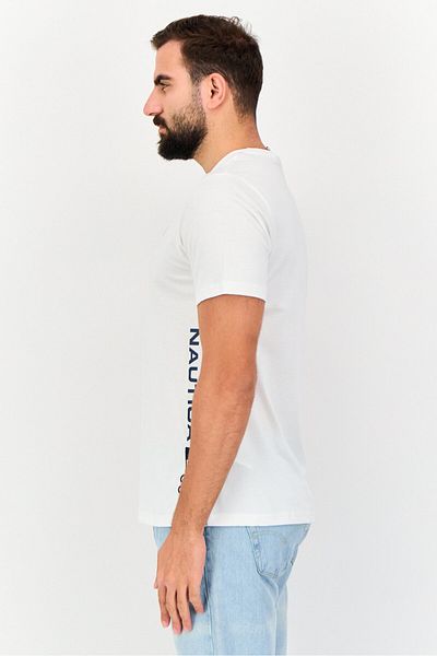 Nautica تي شيرت رجالي بشعار العلامة التجارية بأكمام قصيرة ورقبة دائرية، أبيض