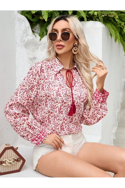 UniqueStore.ro Cămașă albă cu imprimeu floral roșu și ciucuri decorativi - S