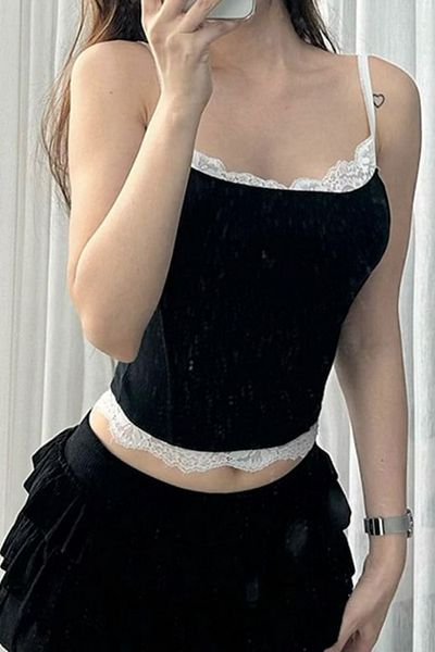 Karakedi Black Lace Detailed White Slim Gothic Y2K Strap Crop