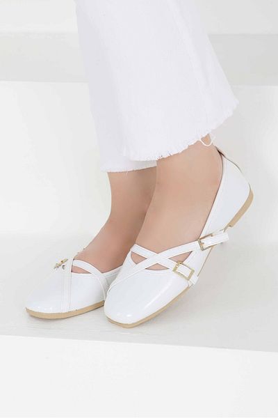 TOFİSA Women's White Cross Patent Leather Ballerinas - 27398