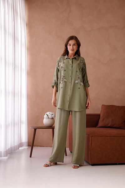 BURRASCA Oversize Linen Set with Embroidered Stones