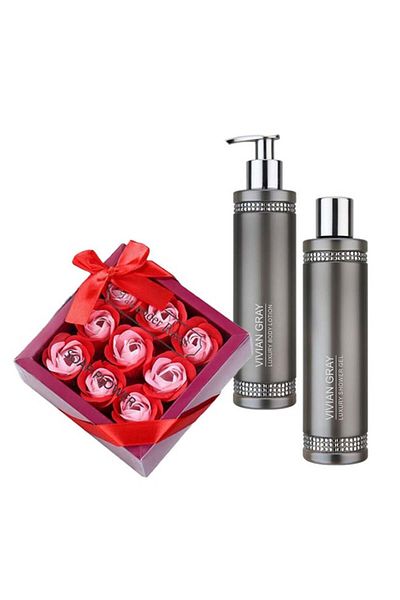 Vivian Gray Set cadou Box of Affection – Gel de duș și săpun Vivian Gray Crystals Grey + Săpun în formă de trandafir în cutie