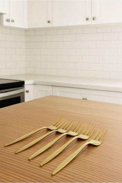 AYGÖREN HOME 6 piece gold detailed dessert fork set |   6-piece luxury dessert fork set 13 cm