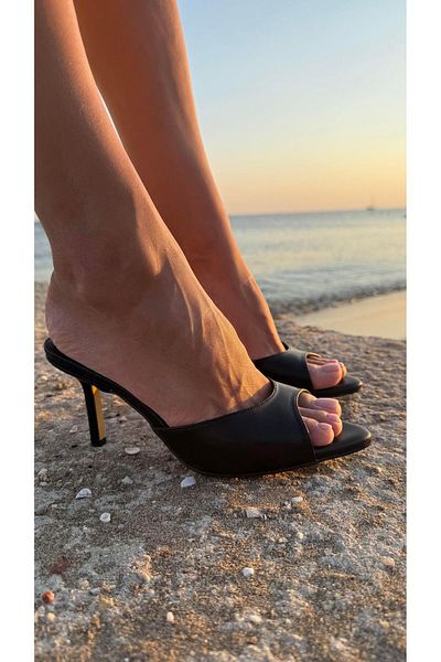 Eataly Shoes Pantofi cu toc oval cu vârf ascuțit negri